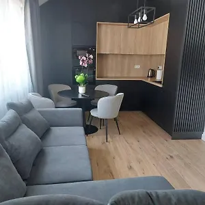 https://apartament-z-duzym-tarasem.krakowhotelspoland.com